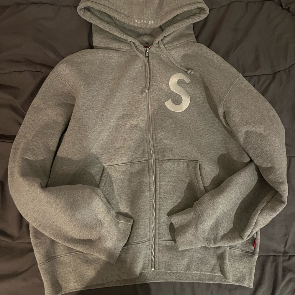 Supreme S logo zip up